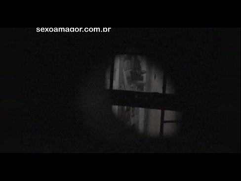 ❤️ Blondie diam-diam direkam oleh seorang intip lingkungan yang tersembunyi di balik batu bata berlubang ❌ Video porno di id.pornoklinge.ru ️❤